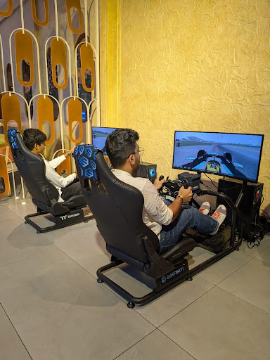 F1 Watch Party Event along with Racing Community at Kingdome, Hyderabad (2)
